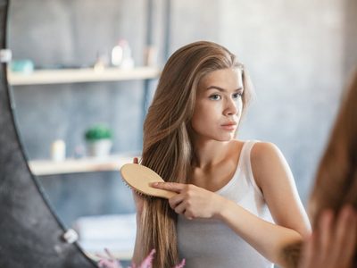 Mejor que una keratina y sin usar la planchita: alisá tu cabello en minutos con ingrediente que tenés en casa