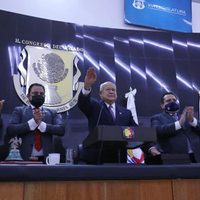 Víctor Castro Cosío asume la gubernatura de Baja California Sur