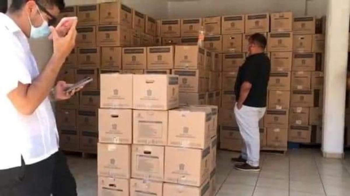 Supuestas despensas repartidas en el Edomex, sugiere Damián Alcázar