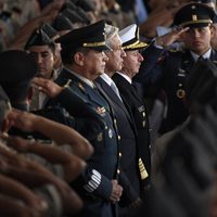 De AMLO a las Fuerzas Armadas, insólitos premios