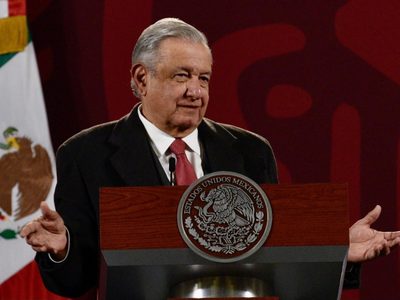 AMLO pide a hoteleros respaldar nuevo trazo del Tren Maya; no les afectará, dice