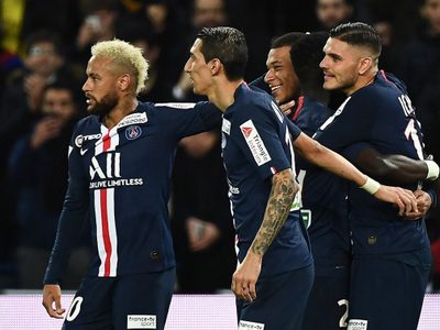 PSG busca un trueque con el Manchester United que involucra a un argentino