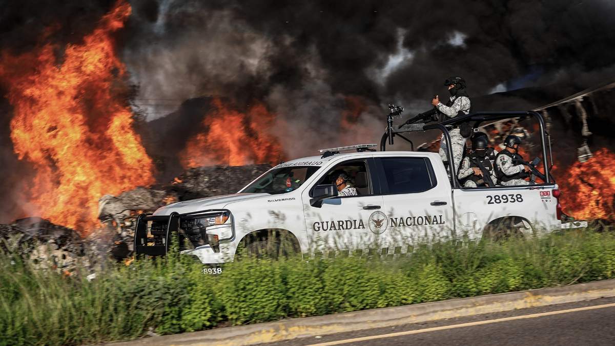 29 de agosto. La captura de Iván Archivaldo Guzmán Salazar, hijo del "Chapo" Guzmán, desató hechos de violencia en Culiacán, Sinaloa