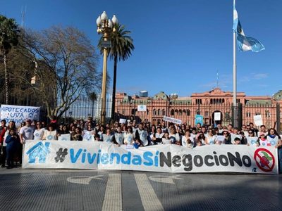 Hipotecados UVA advierten que podrían realizar una marcha nacional