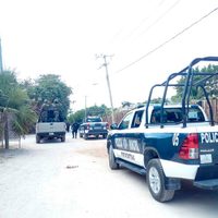Reportan enfrentamiento a balazos sobre la carretera Cancún-Puerto Morelos