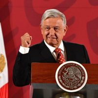 La gente nos apoya, las encuestas están cuchareadas: AMLO