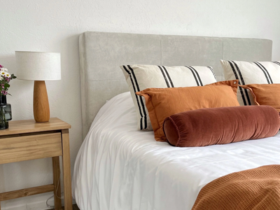 Con tan solo una placa de durlock, hacé este respaldo acolchonado para tu cama: no hace falta gastar de más