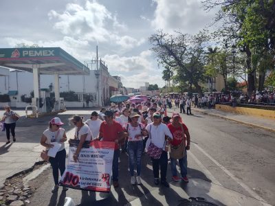 Intentan atropellar a docentes que protestaban por mejores condiciones laborales en Yucatán (Videos)