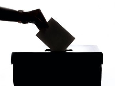 Chile debate suspender las megaelecciones en medio de un rebrote del virus