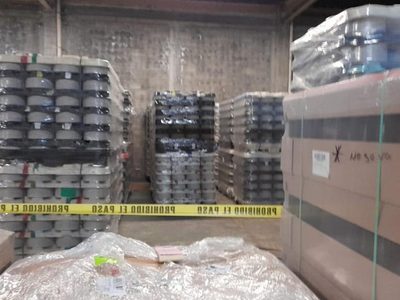 Tras cateos en Jiutepec, aseguran 80 toneladas de mercancía robada y desarticulan banda criminal