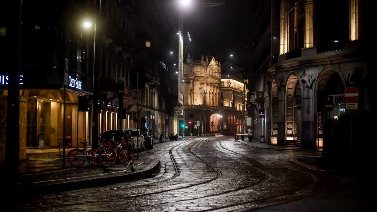 Calles vacías donde ya se aplica el toque de queda nocturno. Fuente: (Twitter)