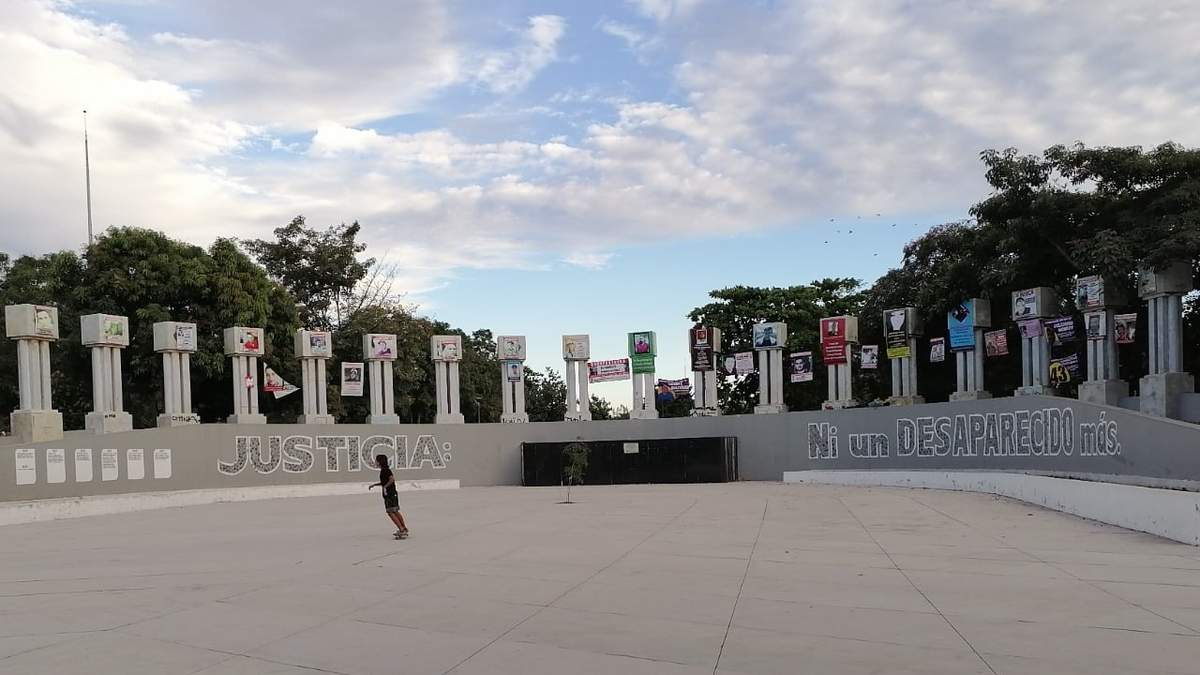 “Rotonda de los Hombres y Mujeres Colimenses Ilustres”