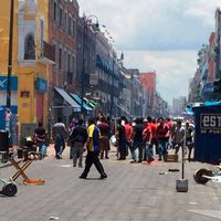 Operativo contra piratería desata balacera en Puebla; hay 15 heridos