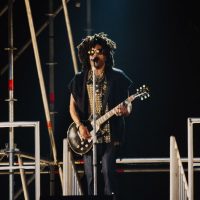 Lenny Kravitz, derroche de seducción y unidad