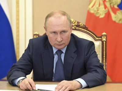 Putin promulga el endurecimiento de las leyes contra la propaganda LGBTI