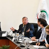 Un "acordeón", un abandono y ola de reclamos, en la segunda comparecencia de aspirantes a la CRE (Videos)