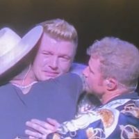 Nick Carter dedica emotivo mensaje a su hermano Aaron y se “rompe” con los Backstreet Boys (Video)