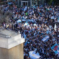 La scalonetta llegó a la final y los hinchas de Neuquén colmaron el monumento