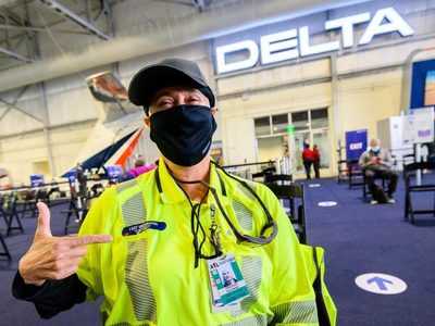 Aerolínea Delta cobrará 200 dólares a empleados que no se vacunen contra el covid-19