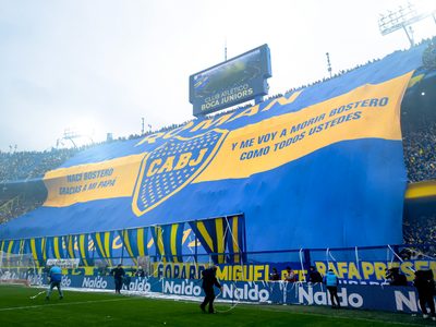Relación rota: el futbolista de Boca que no para de recibir críticas pese a que no juega