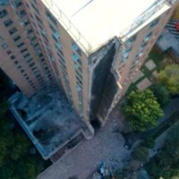 Se derrumba parte de un edificio de departamentos en Nueva York
