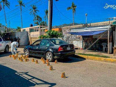 Emboscan a policías que salían del penal de Las Cruces, en Acapulco; dos murieron