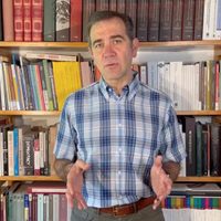 En su mensaje de despedida, Lorenzo Córdova llama a resistir "embates" contra el INE
