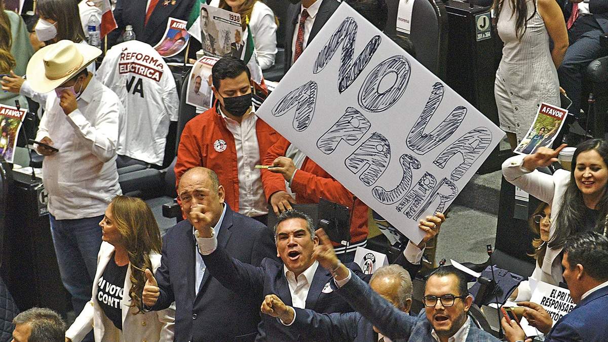 Opositores. Postura anticipada