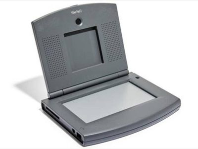 Subastan prototipo de una tablet para videollamadas de Apple cancelada por Steve Jobs en 1997