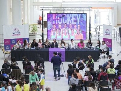 Koopmann fue anfitrión de Las Leonas