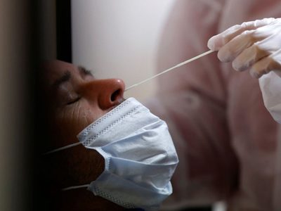 Tercera ola de coronavirus: se incrementó la demanda de testeos privados en Neuquén