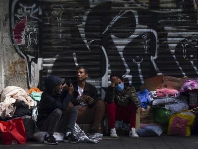 Urgen a gobierno atender “crisis humanitaria” por venezolanos expulsados de EU
