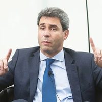 Uñac se lanzó como candidato a presidente en 2027 y ya rivaliza con Axel Kicillof