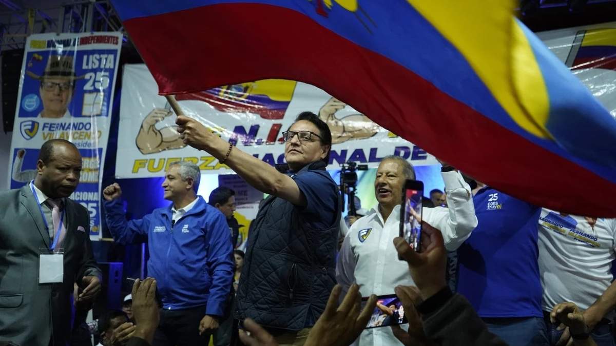 El candidato presidencial ecuatoriano Fernando Villavicencio en un acto de campaña minutos antes de ser asesinado el 9 de agosto de 2023
