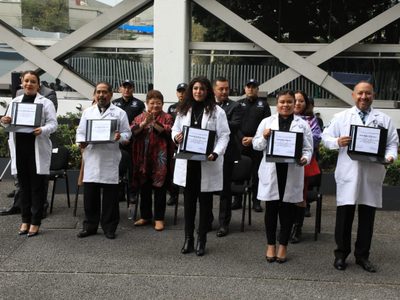 Ernestina Godoy aprovecha hasta el último minuto para destacar su labor como fiscal
