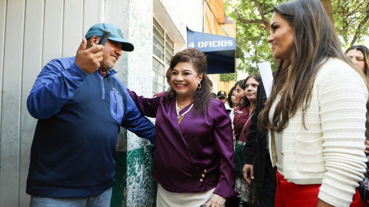 Brugada, acompañada por Rojo de la Vega, pone en marcha el programa “Casa por Casa”