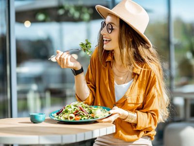 3 tips que te servirán a la hora de comer fuera de casa