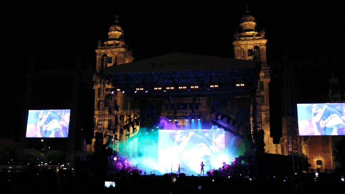 Bomba Estéreo en el Zócalo