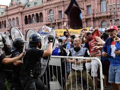El Gobierno responsabilizó a la Ciudad por los incidentes en el velatorio de Diego Maradona