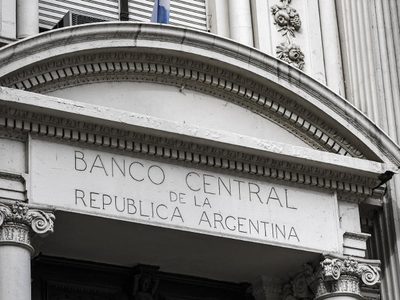 Malas noticias para los "coleros digitales": el Banco Central bloqueó casi 15 mil cuentas