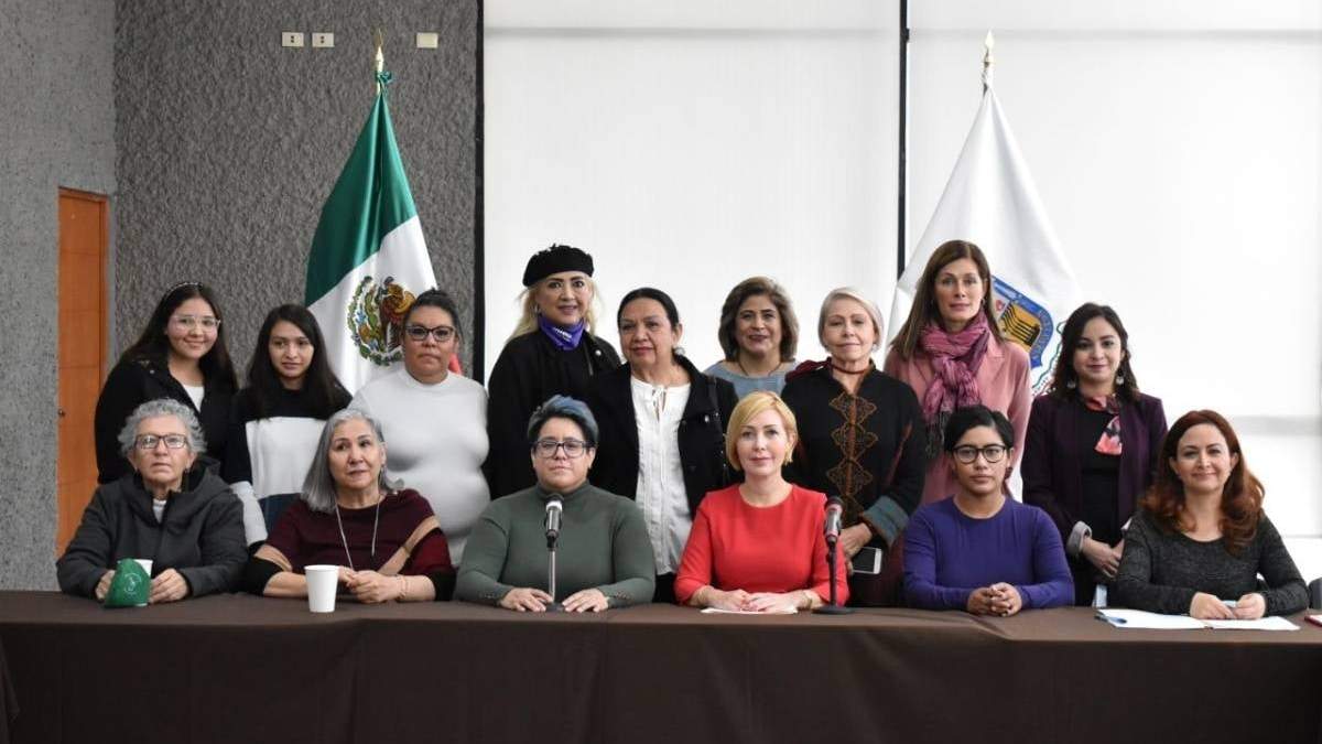 Conferencia de legisladoras de Movimiento Ciudadano e integrantes de colectivos