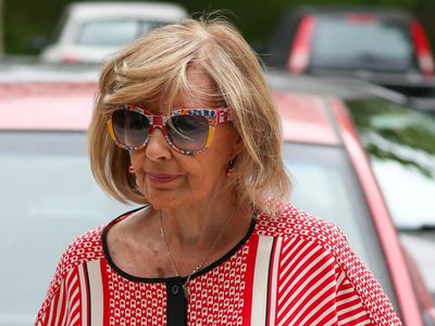 Las deudas aprietan: María Teresa Campos decidió hacer esto hace varios meses pero no le funciona