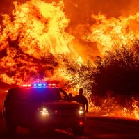 Estados Unidos arrasado por las llamas: medio millón de evacuados