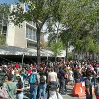 Ante largas filas, garantizan dosis de vacunas en la Biblioteca Vasconcelos