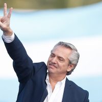 Alberto, en campaña: “Mi mayor orgullo es venir a terminar lo que empezó Néstor y siguió Cristina”