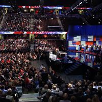 ONG denuncian por fraude a Trump y Clinton en convención republicana