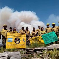 Los brigadistas de Bariloche anunciaron que realizarán un corte en la Ruta 40