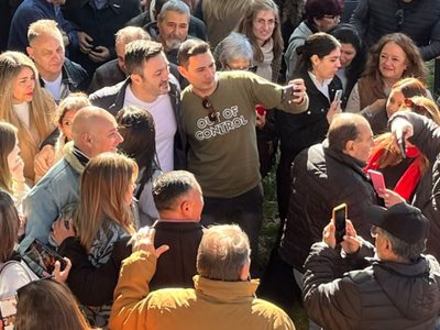 Furia en el sector de Petri tras el Congreso radical