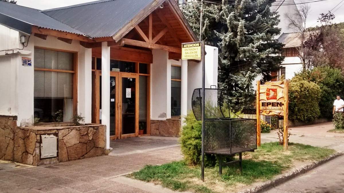 Sede del EPEN en San Martín de los Andes. Fuente: (Twitter)