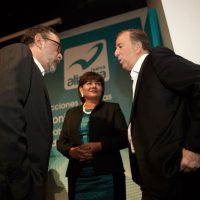 Meade fustiga alianzas opositoras que 'sólo desencantan y dividen”